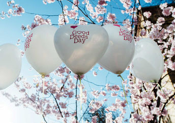 Balloons show the way to Good Deeds Day.