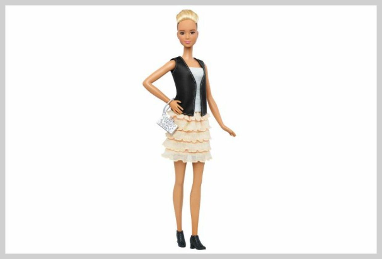 LEATHER AND RUFFLES BARBIE (TALL)