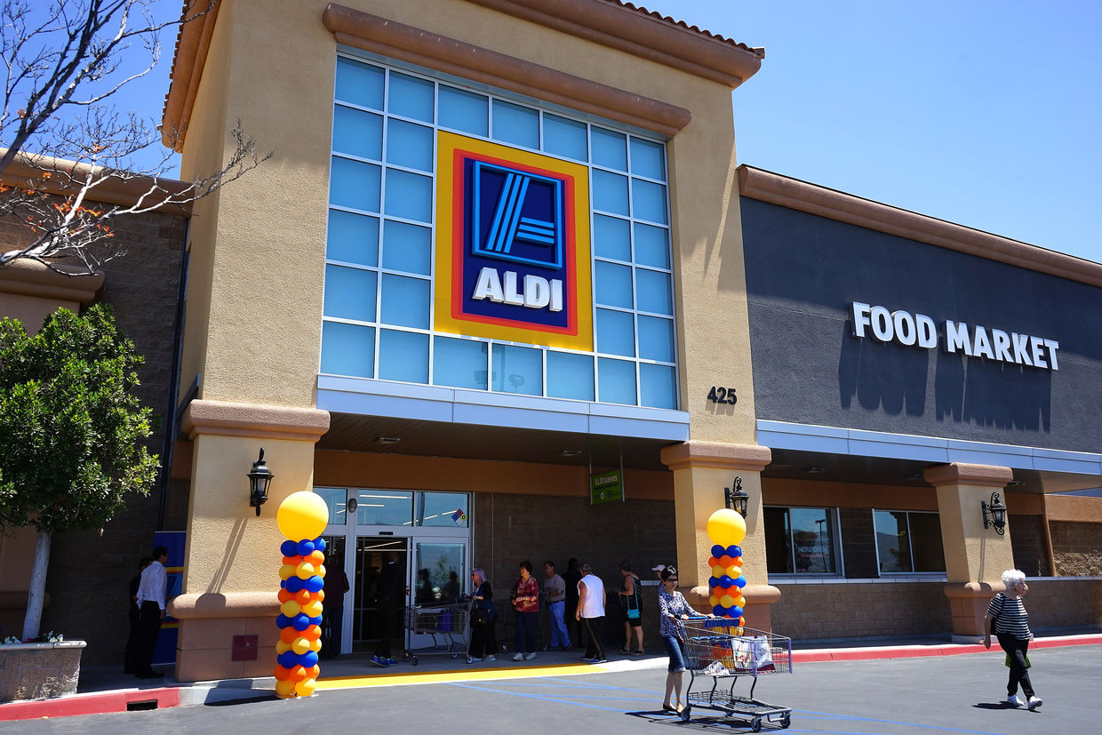 An ALDI store in California (Joe Seer / Shutterstock.com)