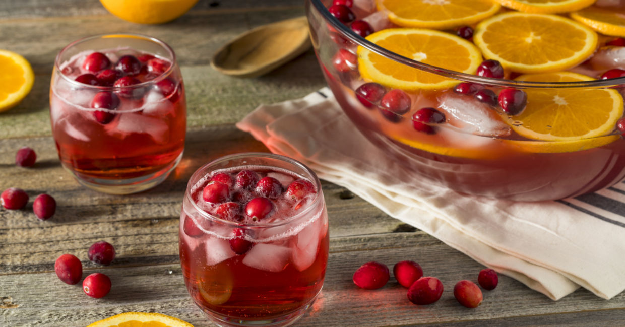 Everyone appreciates a nice holiday punch. (Shutterstock)