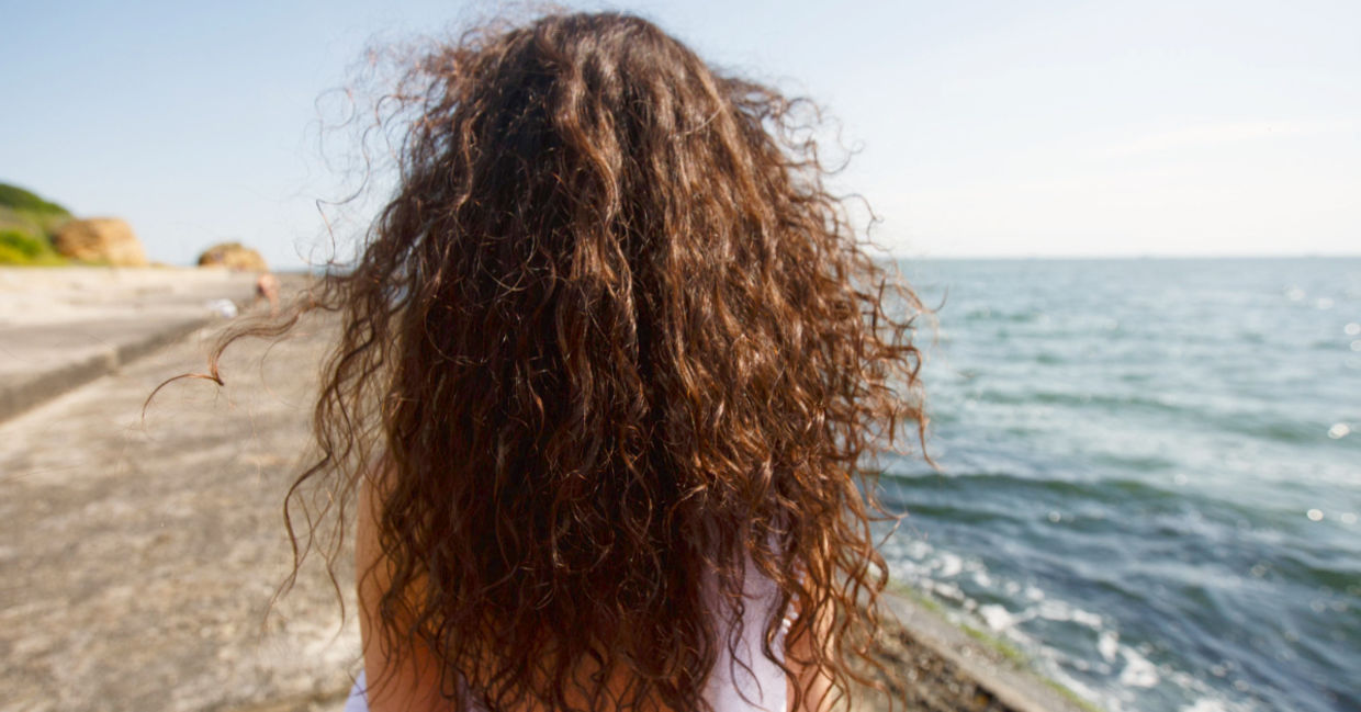 5 Beach Hair Care Hacks to Try - Goodnet