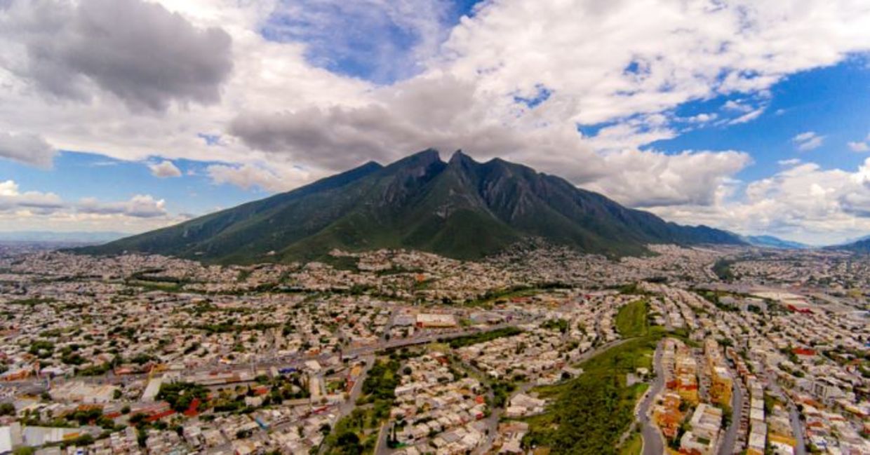 Monterrey Cerro de la silla, a mountain and natural monument in the metropolitan area of the city of Monterrey, Mexico.