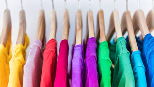 Build a Capsule Wardrobe and Simplify Your Life