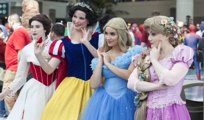 Embracing Magic: The Heartwarming ‘Hug Rule’ for Characters in This Famous Theme Park