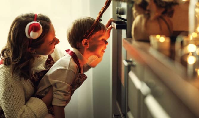 5 Ways Artificial Intelligence Can Help in Your Kitchen This Holiday Season