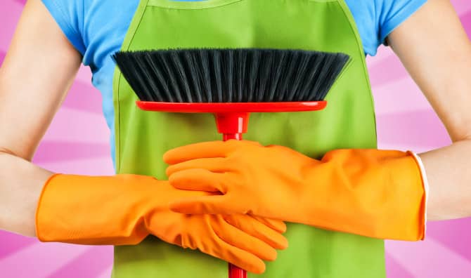 5 Surprising Reasons Why Spring Cleaning is Good for You [LIST]
