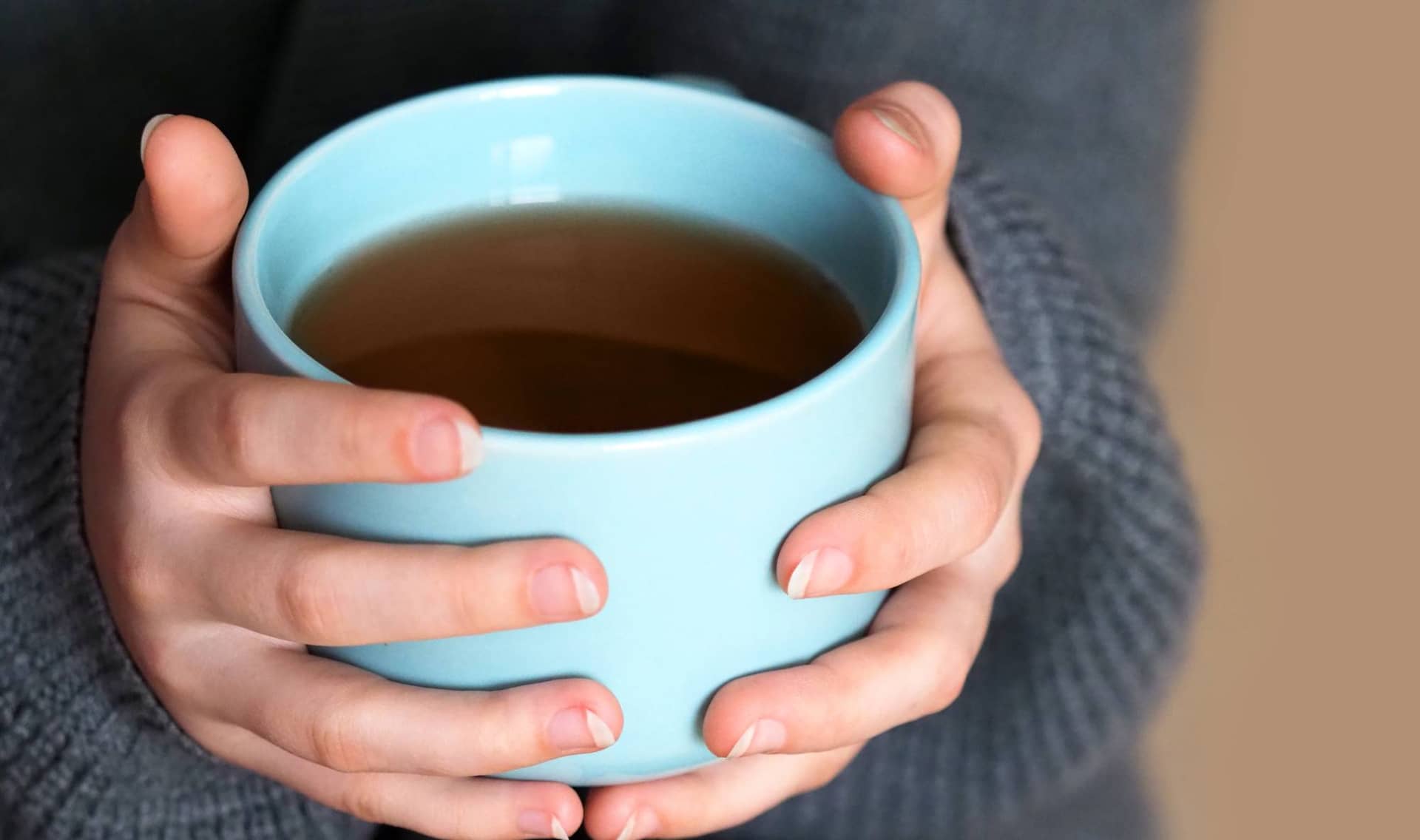 Oversize coffee cup