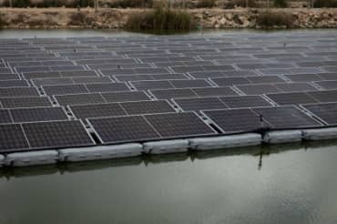 Israel is Turning Abandoned Fish Ponds Into Solar Powerhouses