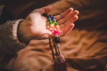 How to Use Mala Beads for Meditation and Focus