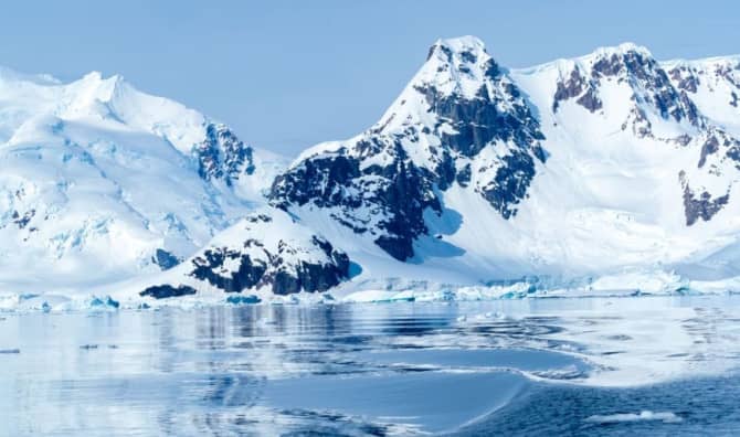 Antarctic Ice Sheet Shows Signs of Growth