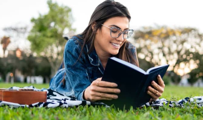 What Happens in Your Brain When you Read?