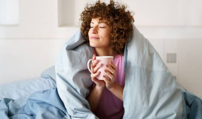 Discover the Cozymaxxing Self-Care Trend
