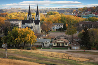 Medicine Hat, Canada decided that having a roof over one's head is a fundamental human right. (Shutterstock)