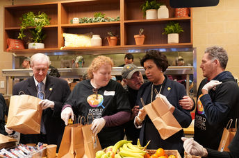 Washington, DC Mayor Muriel Bowser serving workers affected by the government shutdown at Chef José Andrés World Central Kitchen, #FoodForFeds program