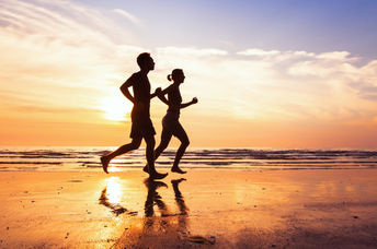 Staying fit while on vacation can be simple than you think. (Shutterstock)