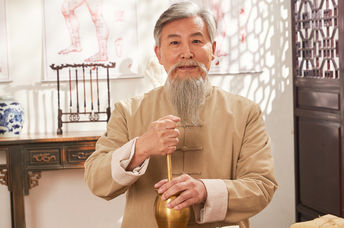 Chinese practitioner of traditional healing.