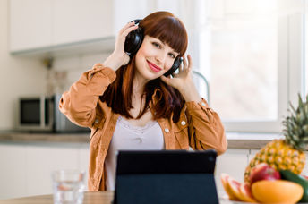 Listening to music can  be motivational.