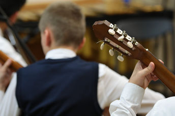 Young guitarists.