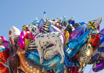 Once or twice a week, all balloons stuck to the ceiling of Ben Gurion Airport's arrival hall are collected and brought to a children's hospital (Shutterstock)Unique Hospital Gowns Lighten the Lives of Sick Teens [VIDEO]