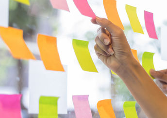 Post-it notes helping the homeless