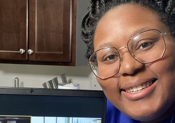 Dasia Taylor, teen inventor of color-changing sutures to detect infection