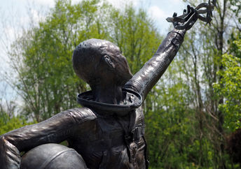 Statue of John Glenn