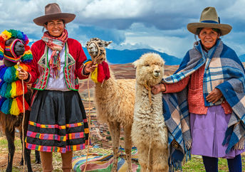 Peruvian women.
