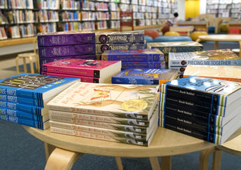 New York Public Library is giving free books to kids and teens.