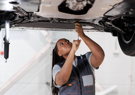 This Auto Care Center Inspires 'Shecanics' - Goodnet