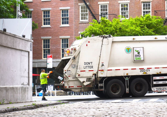 New York City sanitation trucks will soon be picking up composting bins.