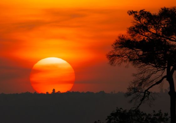 Inspirational sunset over the mountains.