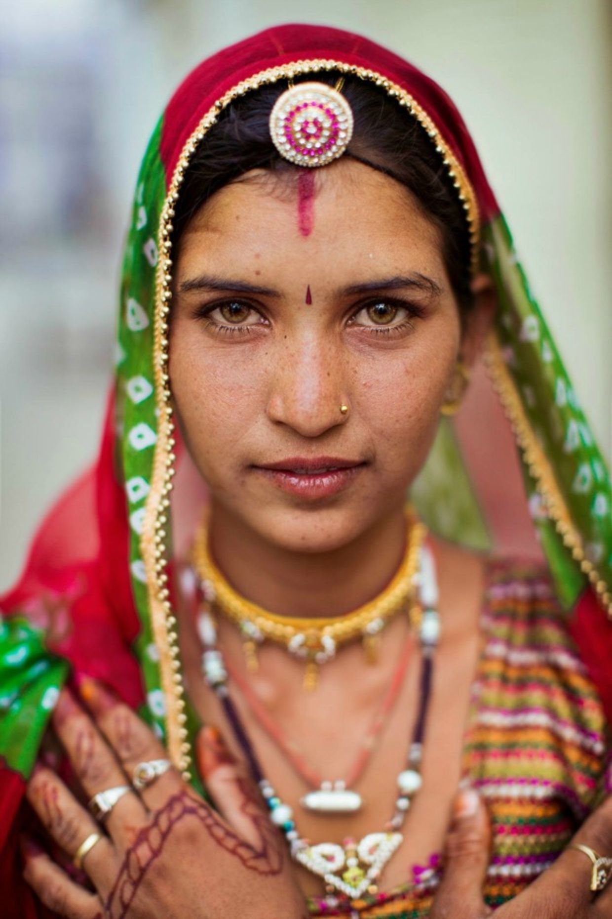 india travel woman