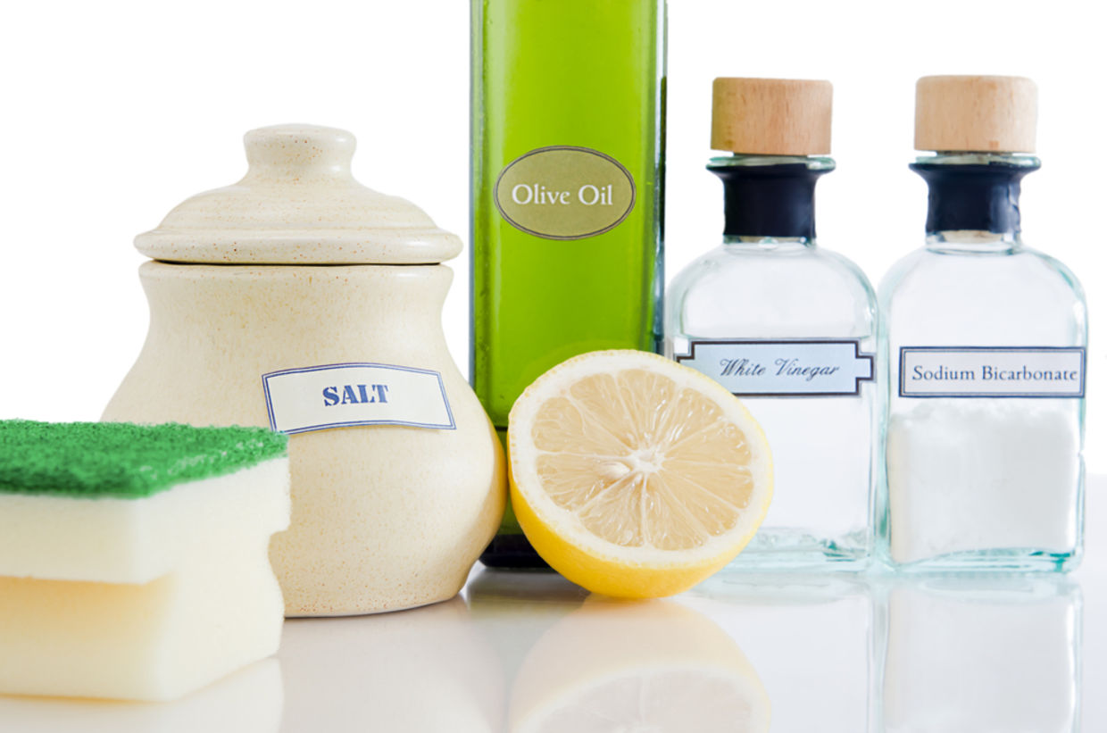 Borax, vinegar, baking soda, salt, and lemon juice make great natural cleaners (Shutterstock)