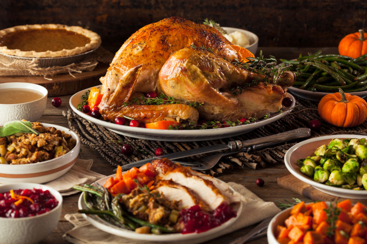 An abundant Thanksgiving meal doesn't need to be wasteful. (Shutterstock)