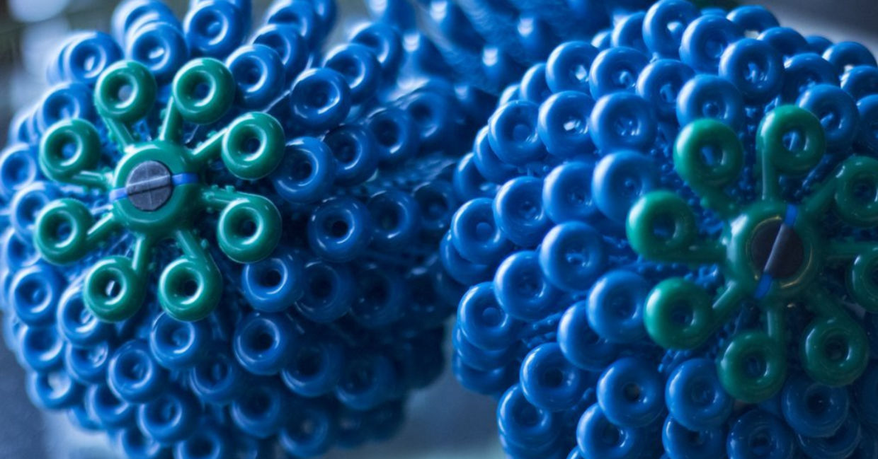 This Laundry Ball Stops Plastic Fibers From Getting Into Our Water