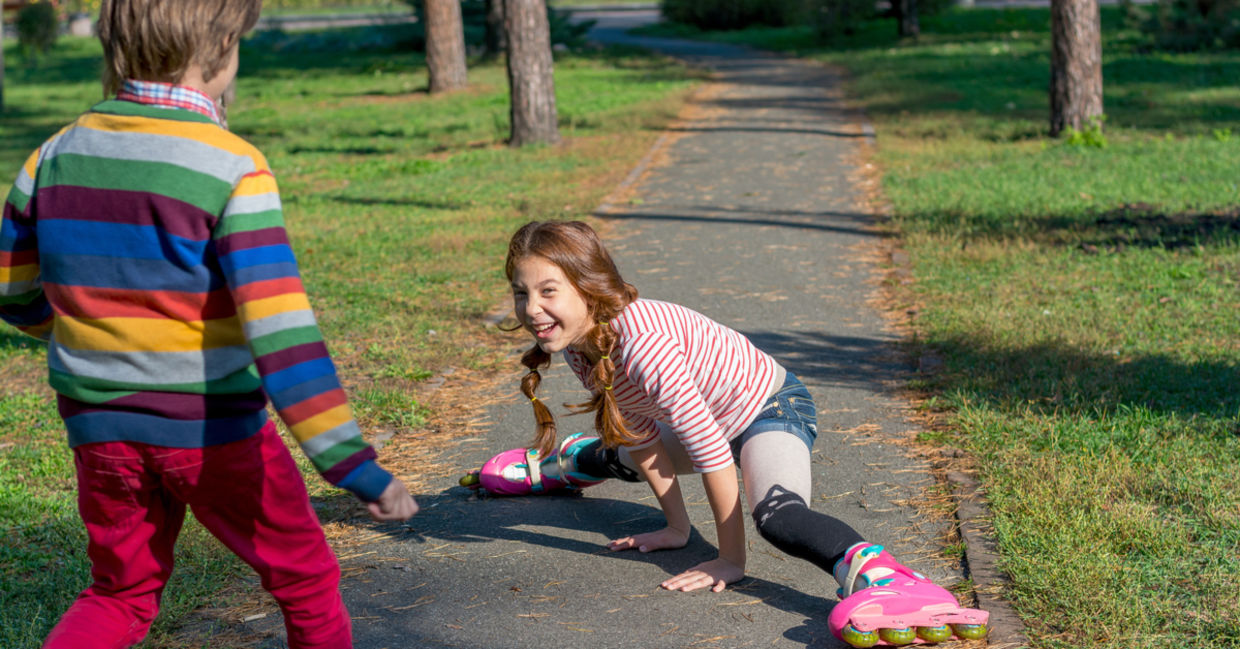 For kids to feel compelled to help others, first they have to recognize that their help is actually needed. (Shutterstock)