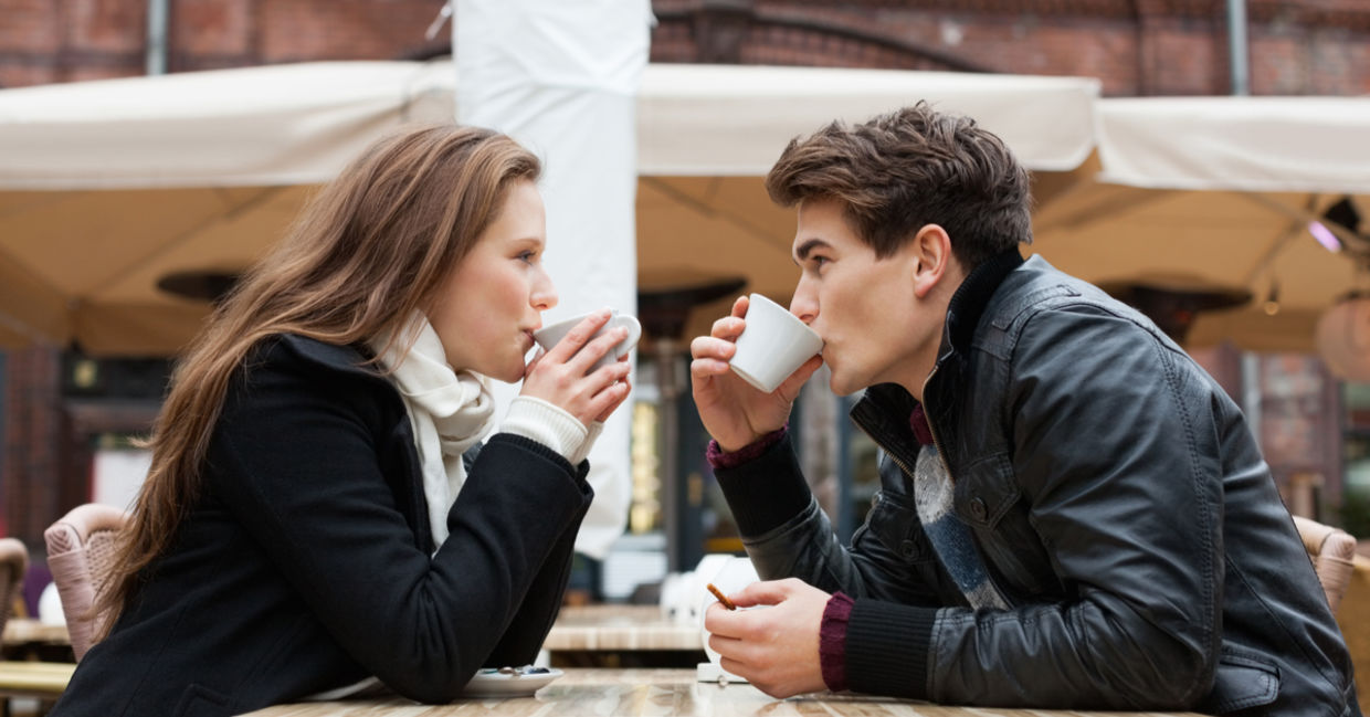 Man and woman drinking coffee relaxed