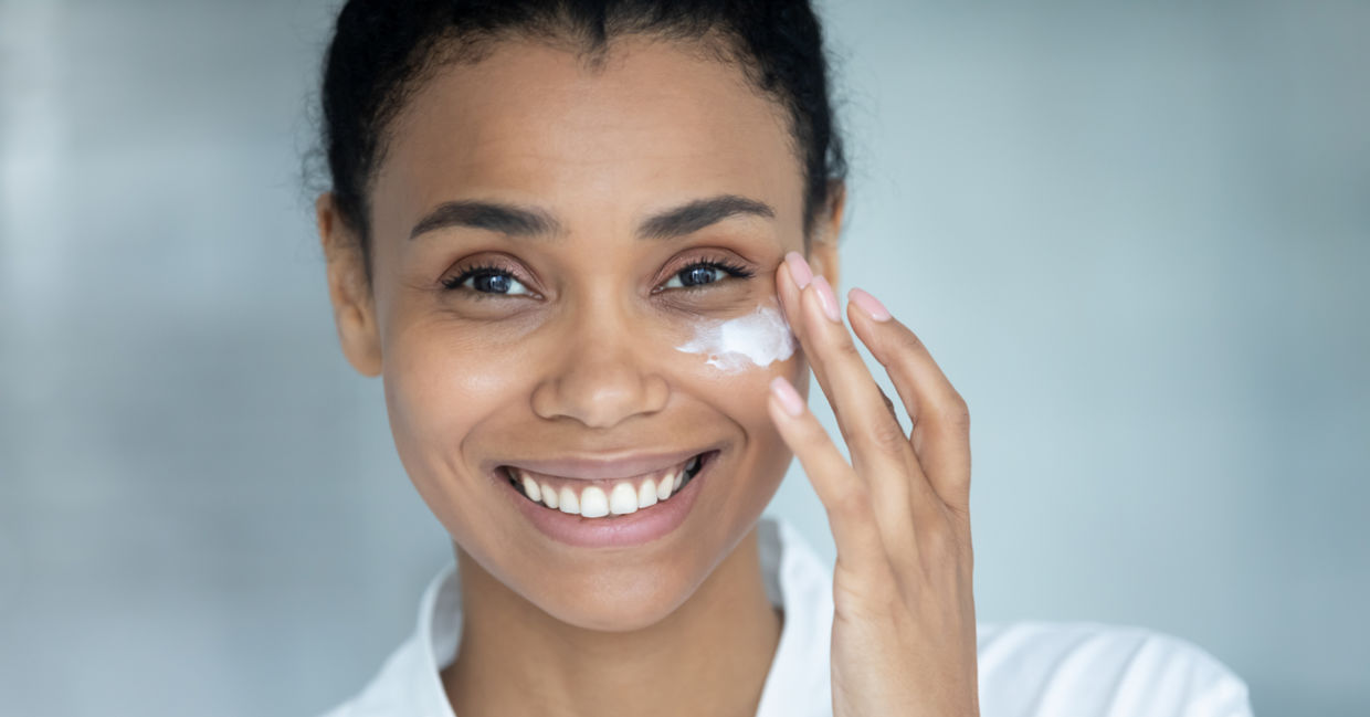 Hydraulic acid for skin benefits in an easy-to-use face cream