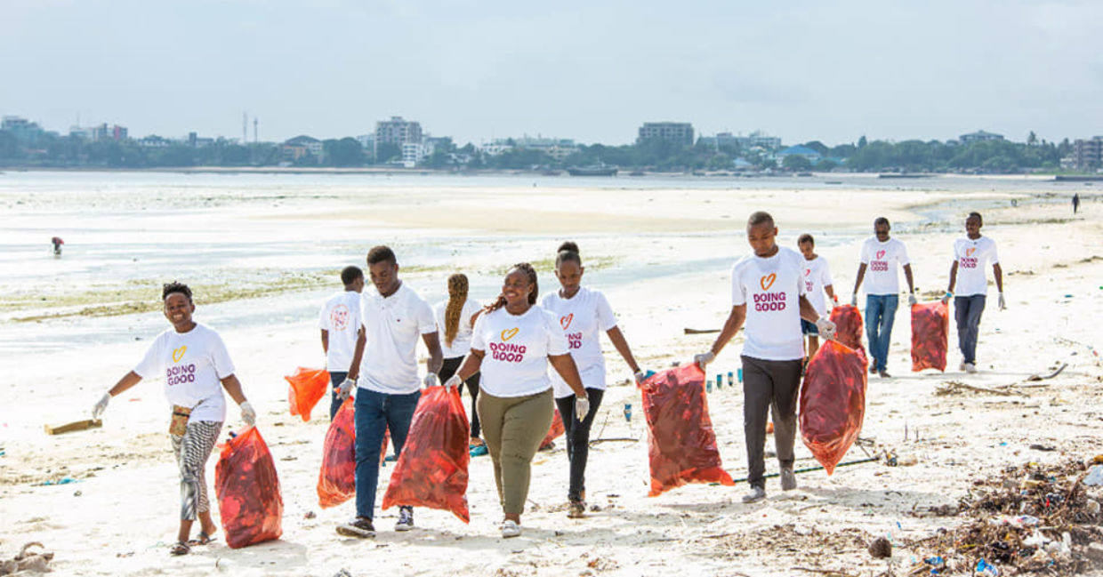 Good Deeds Day Tanzania participated in a beach cleanup