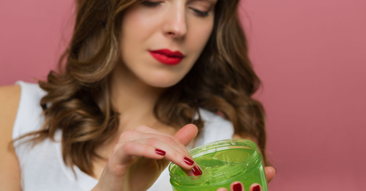 Aloe gel on the scalp may prevent dandruff.