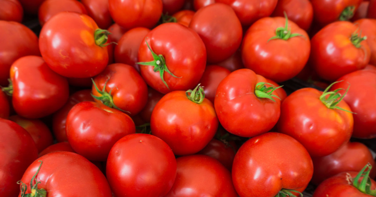 Tomatoes are full of vitamin C.