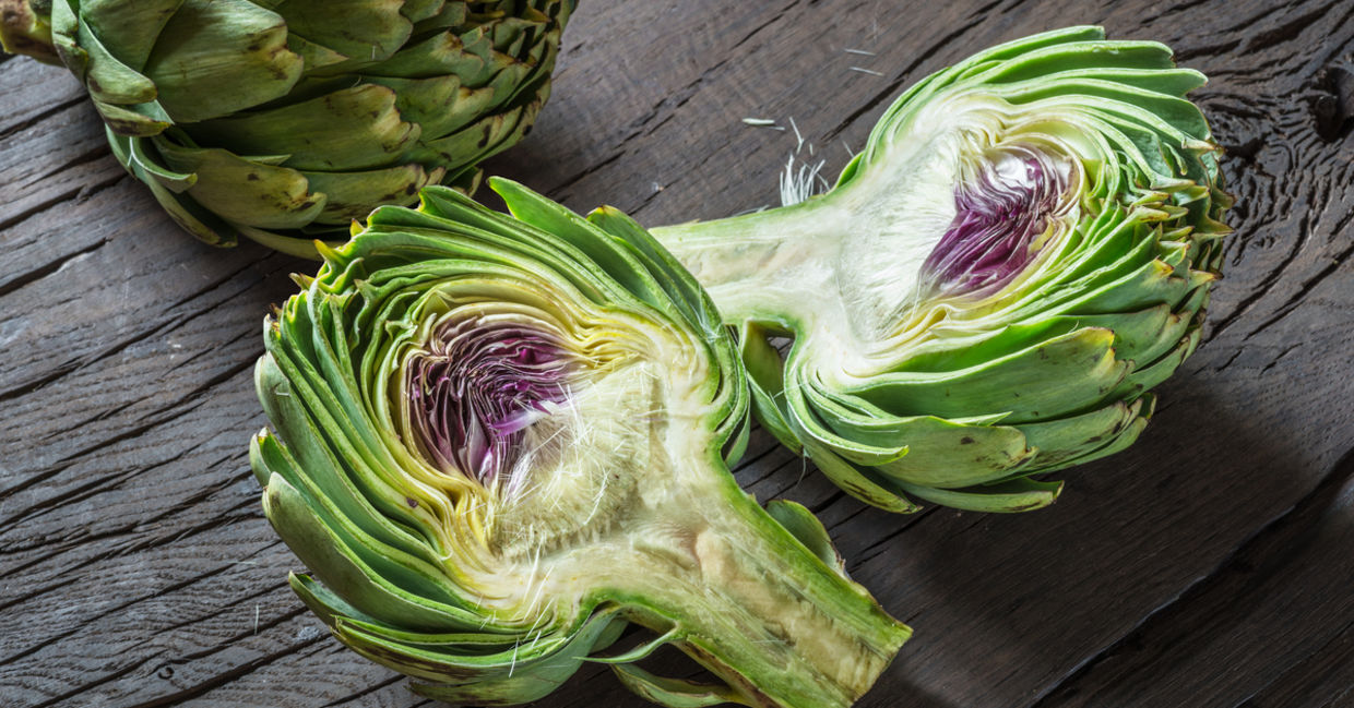 Artichokes are healthy vegetables.