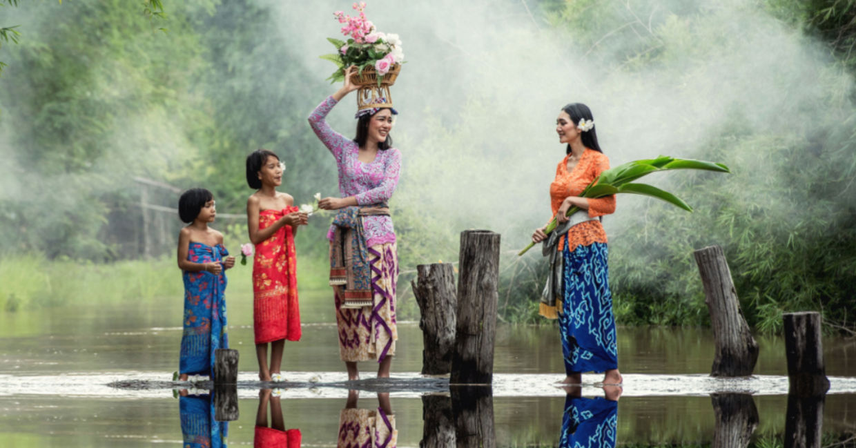 Balinese women preparing a traditional offering.
