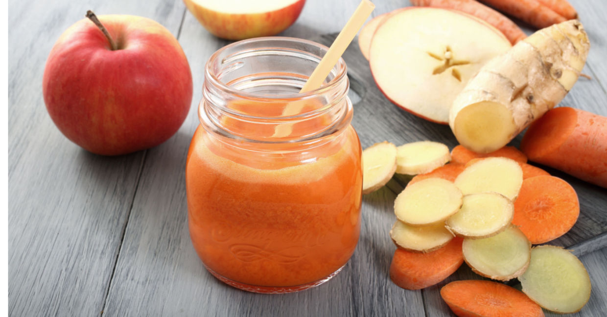 A carrot and fruit smoothie is healthy and delicious.