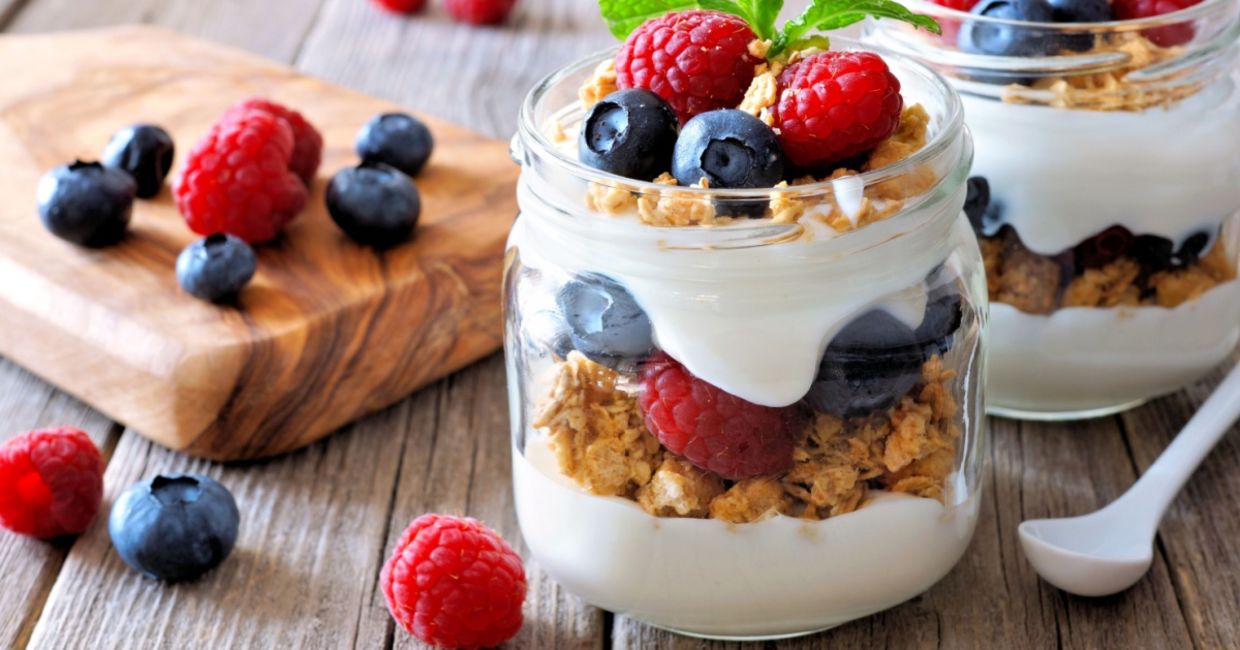 Yogurt and fruit combo contains more vitamins and minerals.