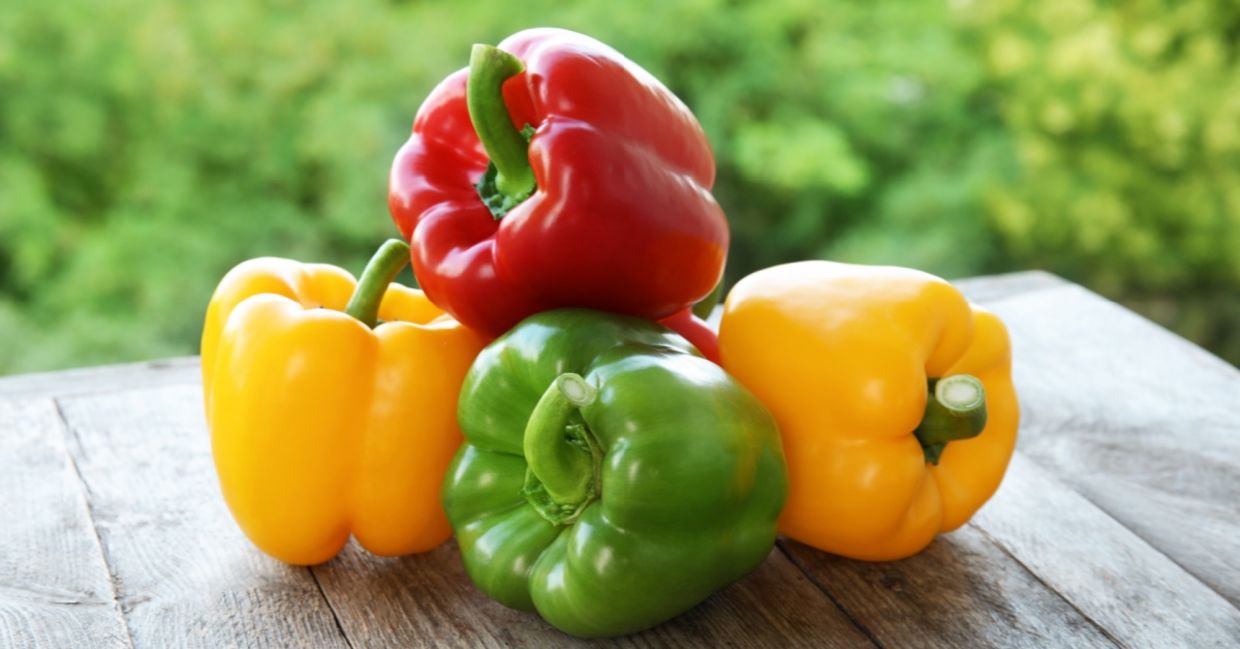 Different colored bell peppers.