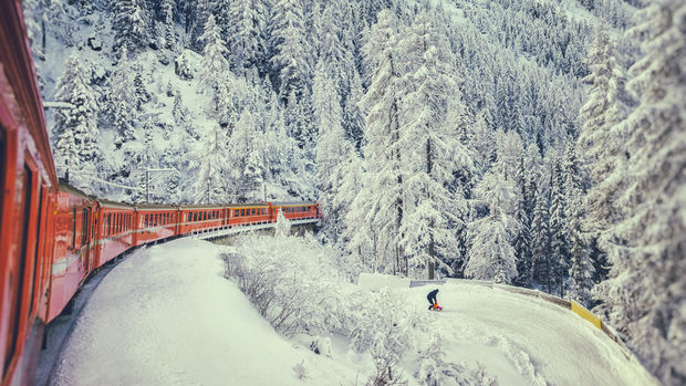 photo Train on the Oberalp Pass