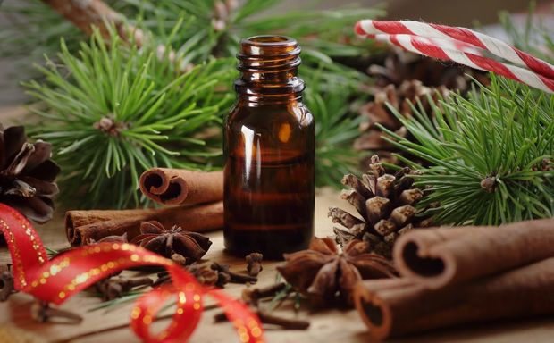 Cinnamon Cinnamon essential oil.